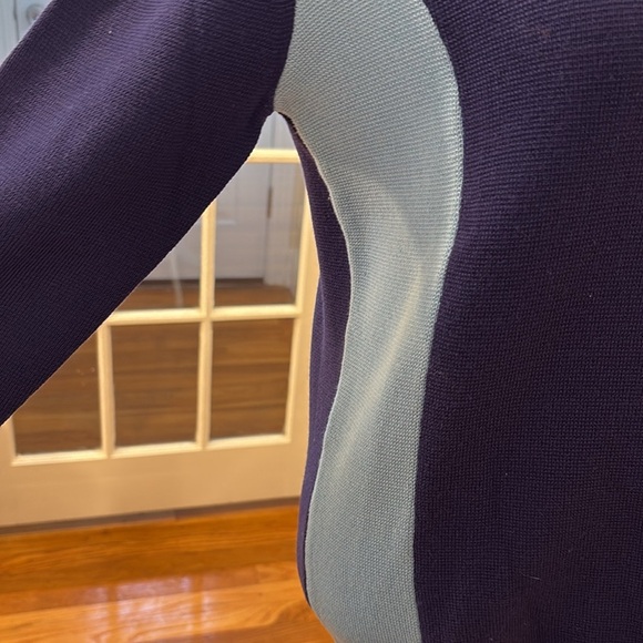 Vintage Sportscaster Navy and Light Blue pullover sweater. Size L - Picture 3 of 6